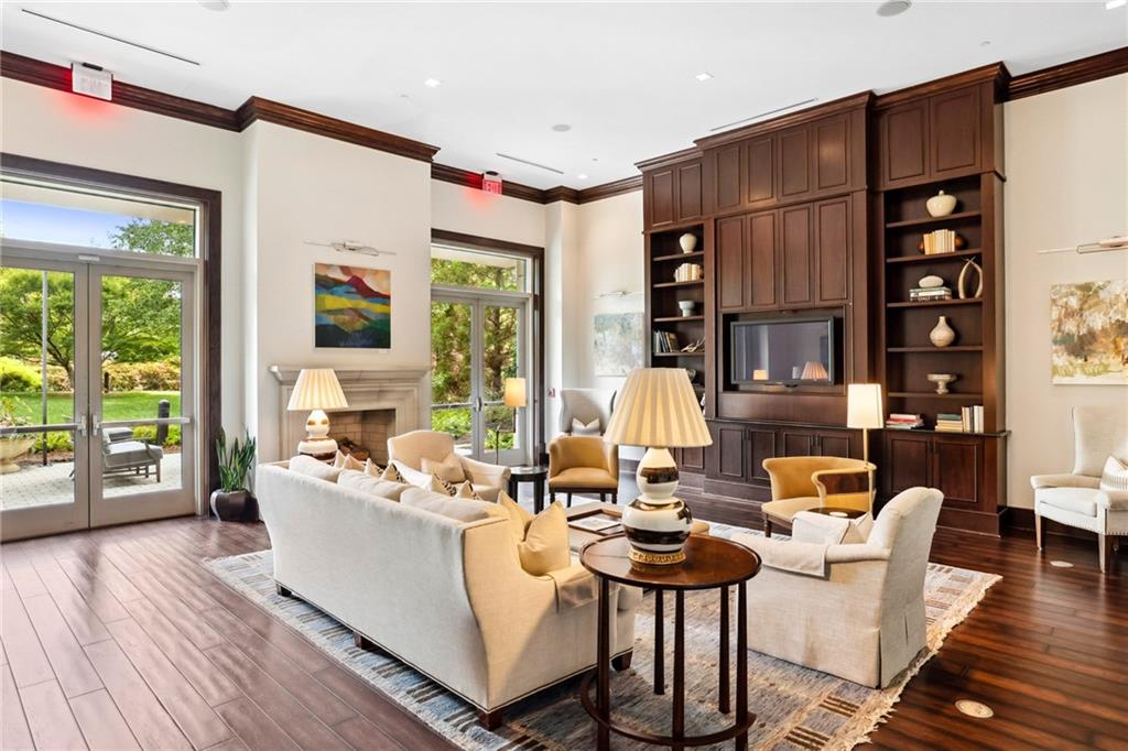 2795 Peachtree Road NE Unit 906