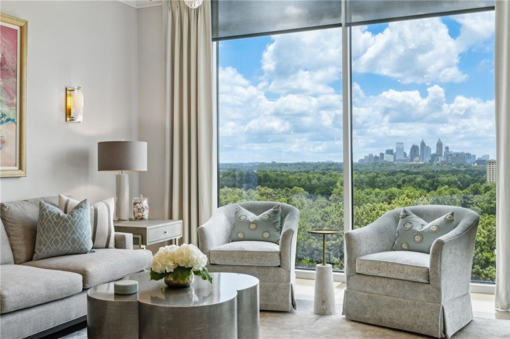 2795 Peachtree Road NE Unit 906