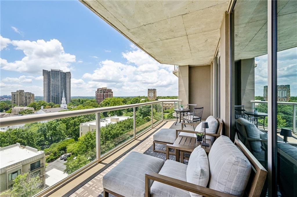 2795 Peachtree Road NE Unit 906