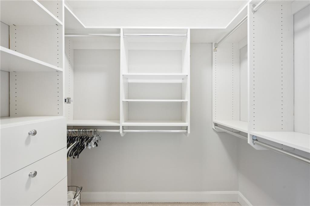 2795 Peachtree Road NE Unit 906