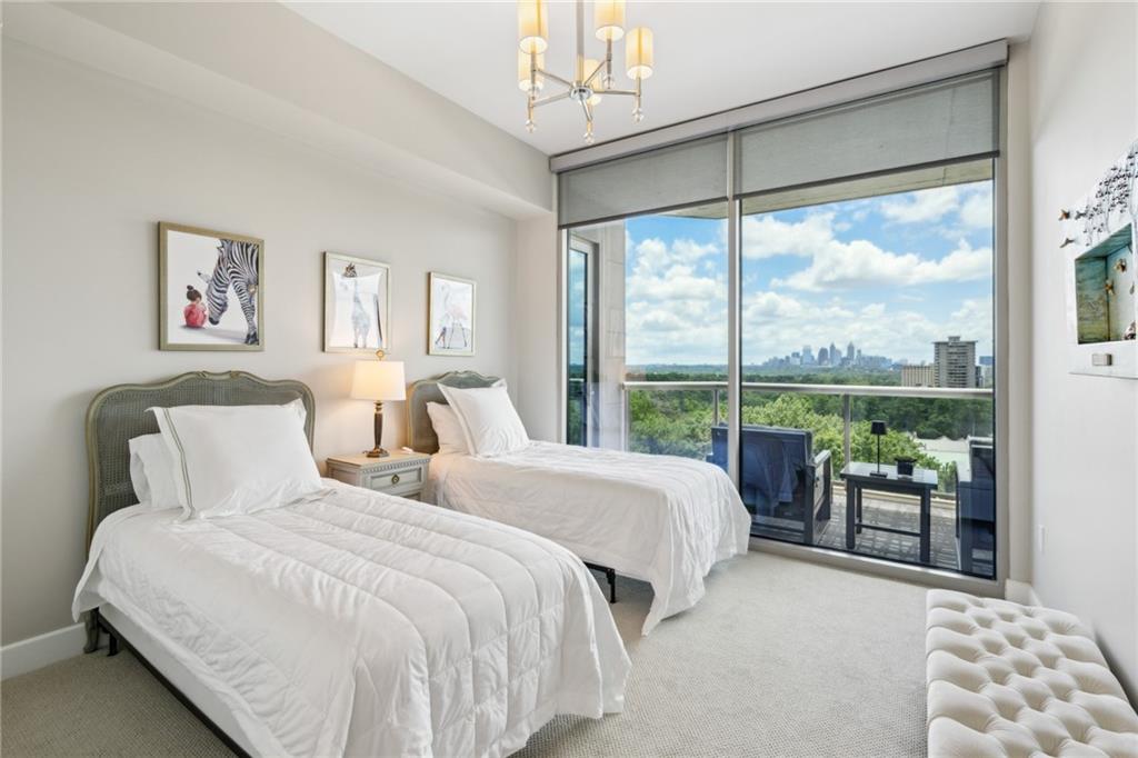 2795 Peachtree Road NE Unit 906