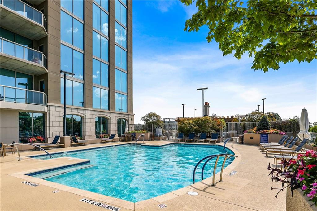 2795 Peachtree Road NE Unit 906
