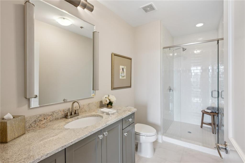 2795 Peachtree Road NE Unit 906