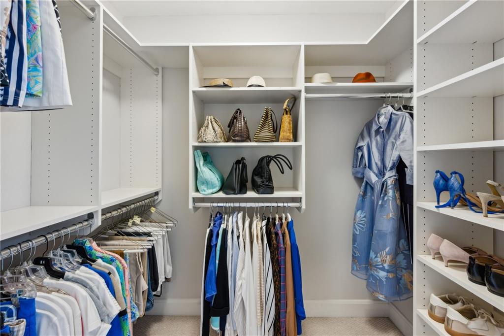 2795 Peachtree Road NE Unit 906