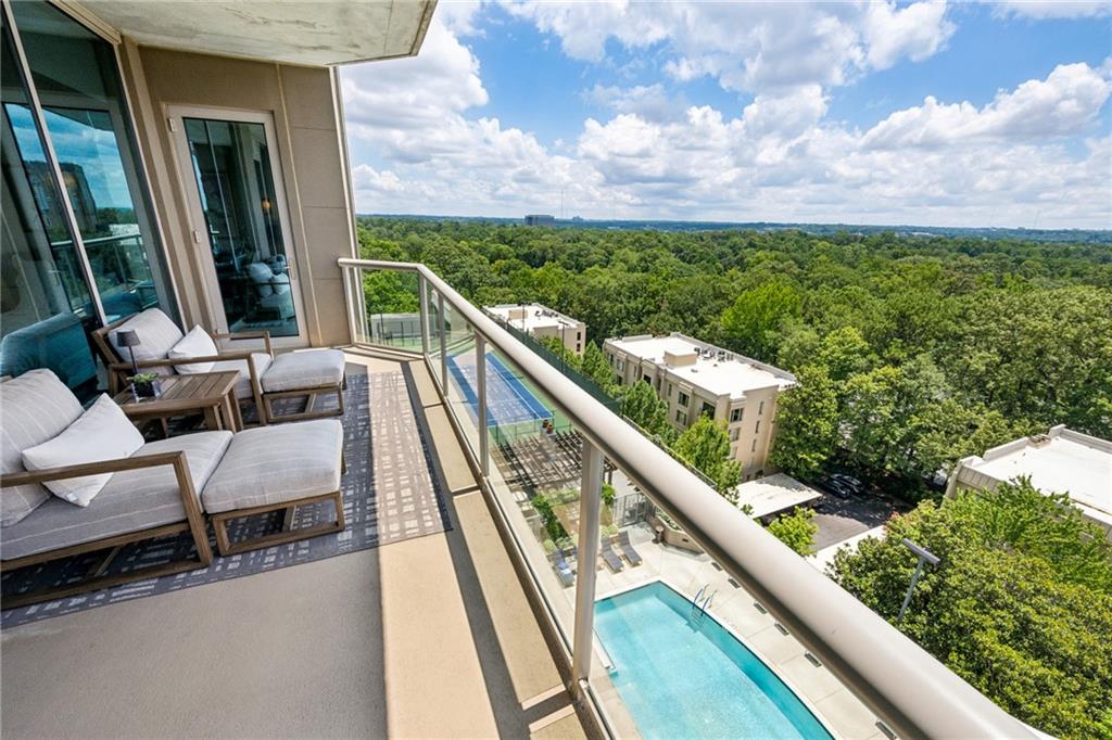 2795 Peachtree Road NE Unit 906