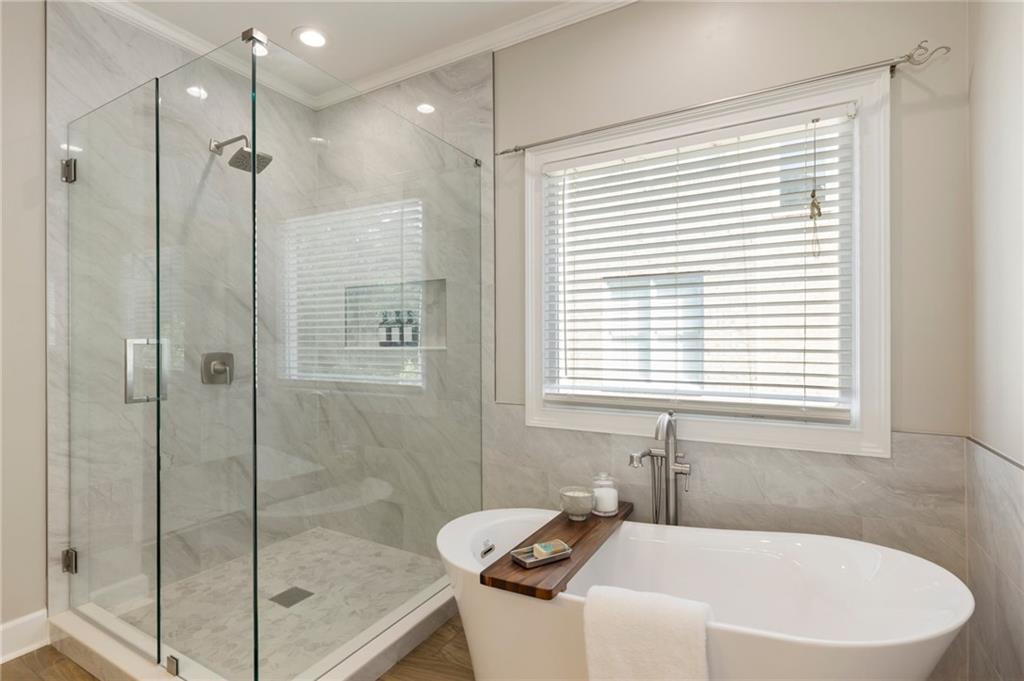 12892 Waterside Drive