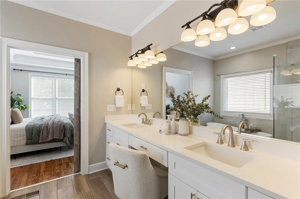 12892 Waterside Drive