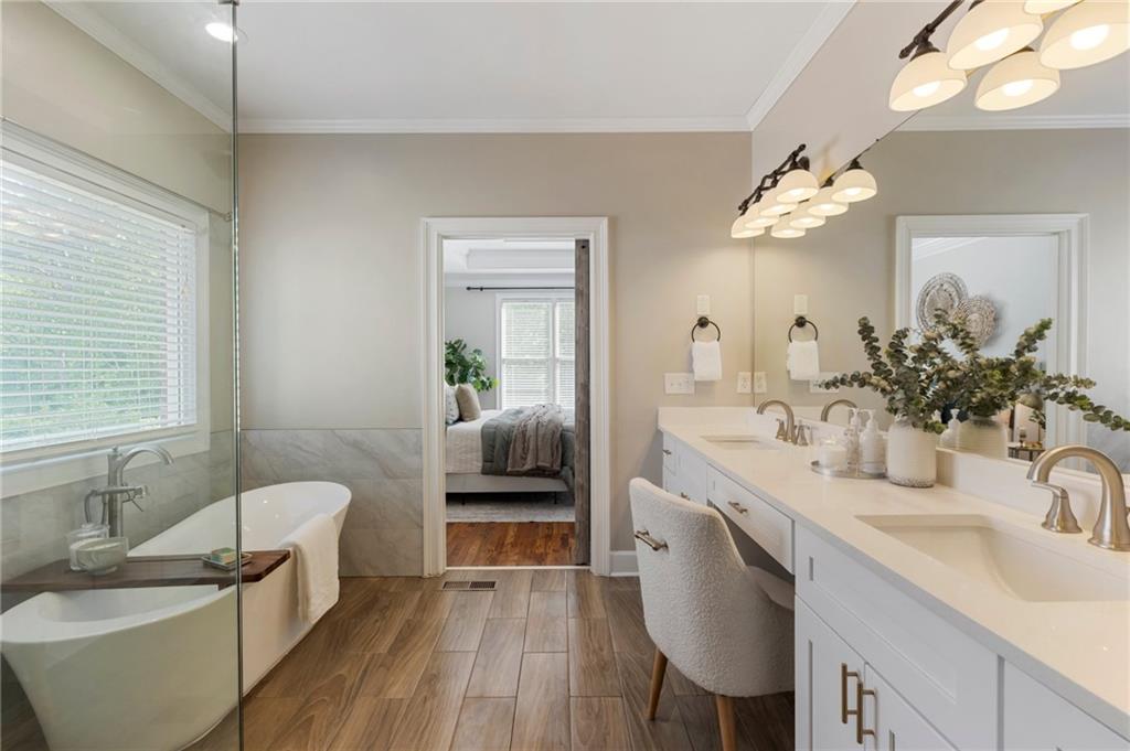 12892 Waterside Drive