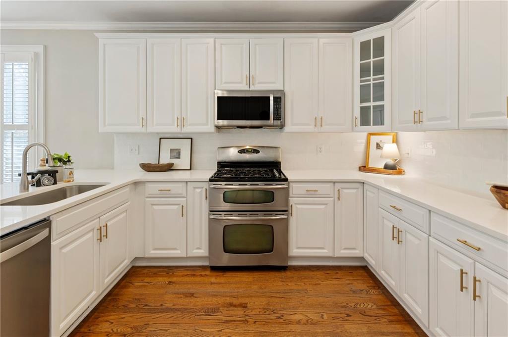 12892 Waterside Drive