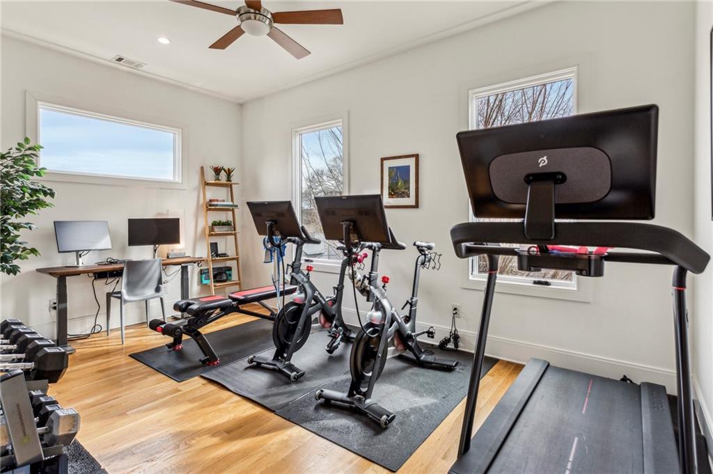 522 Boulevard Place NE Unit 1