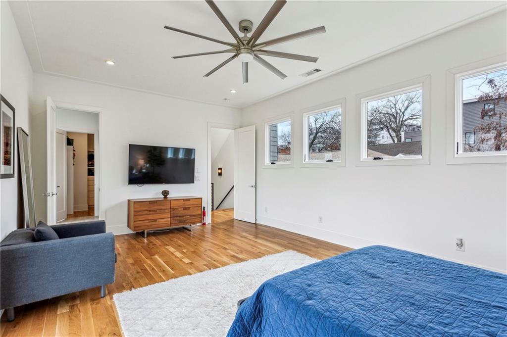 522 Boulevard Place NE Unit 1