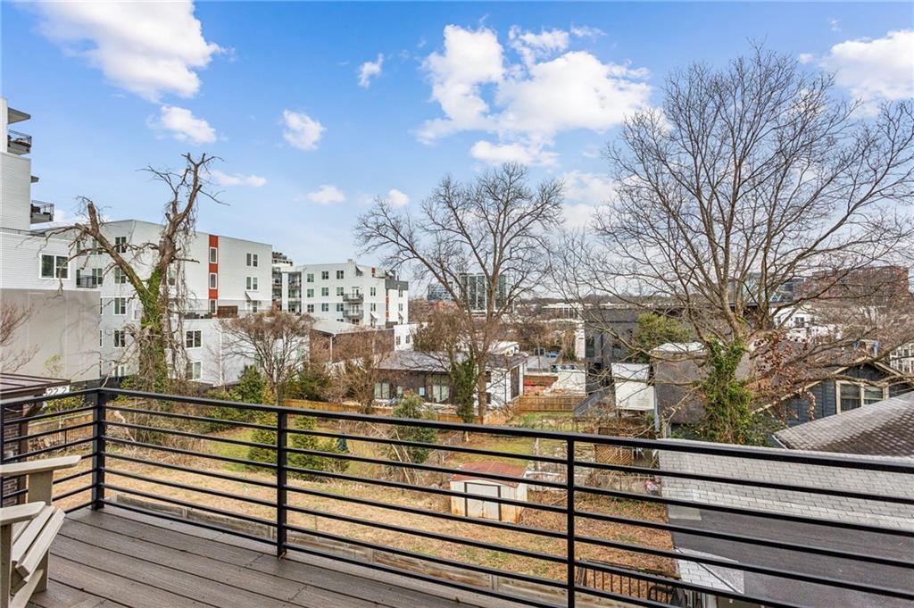 522 Boulevard Place NE Unit 1