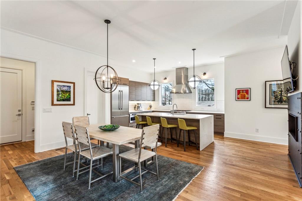 522 Boulevard Place NE Unit 1