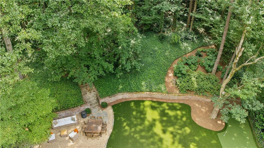 2781 Mornington Drive NW