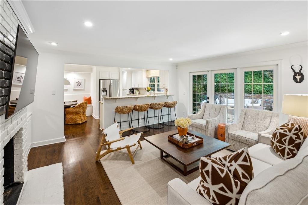 2781 Mornington Drive NW