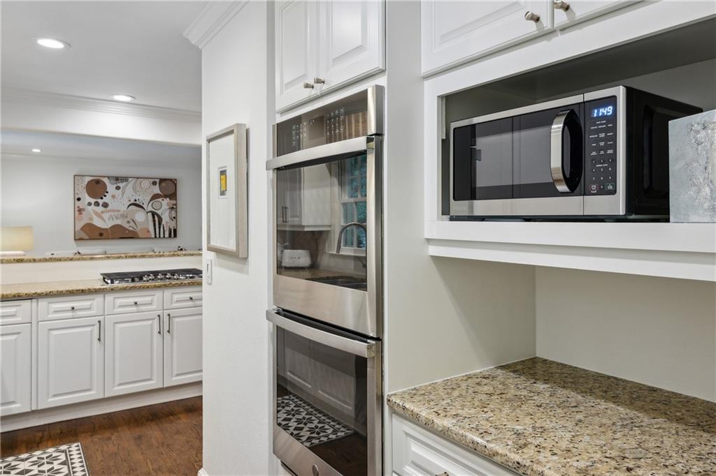 2781 Mornington Drive NW