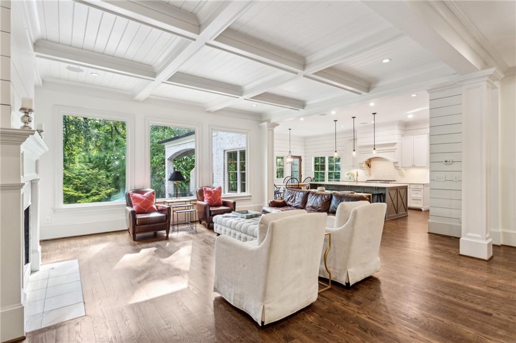 2115 Howell Mill Road NW