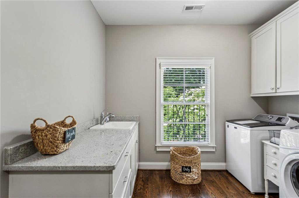 2115 Howell Mill Road NW