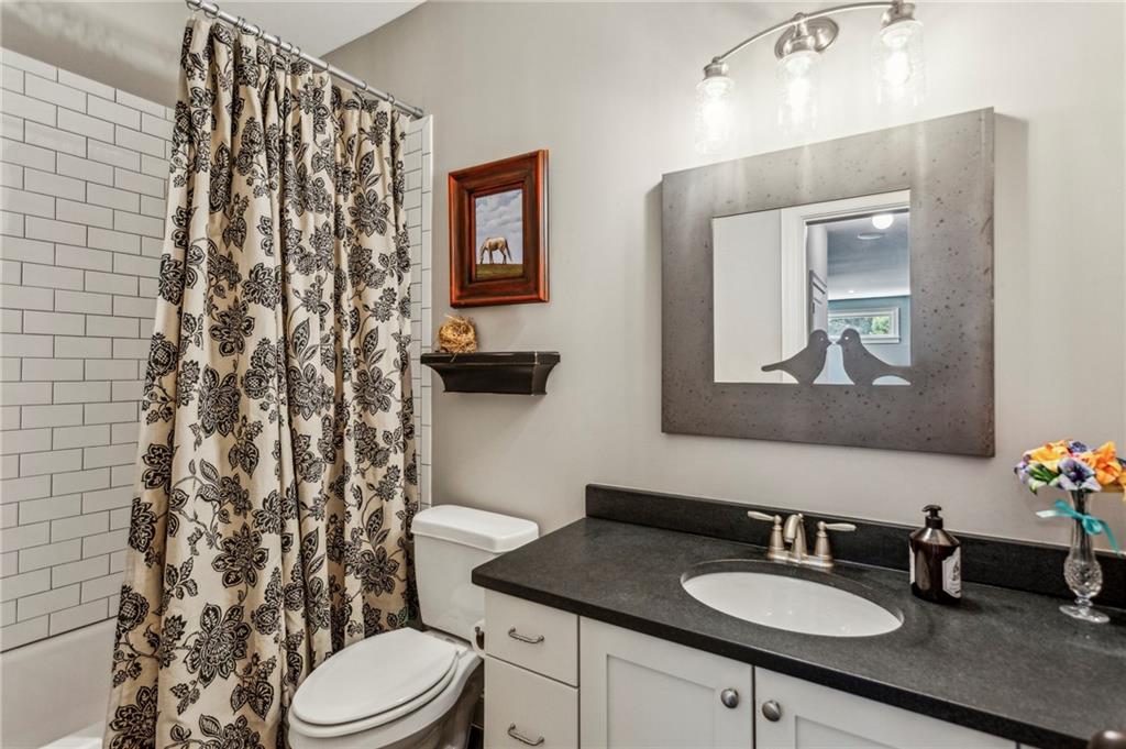 2115 Howell Mill Road NW