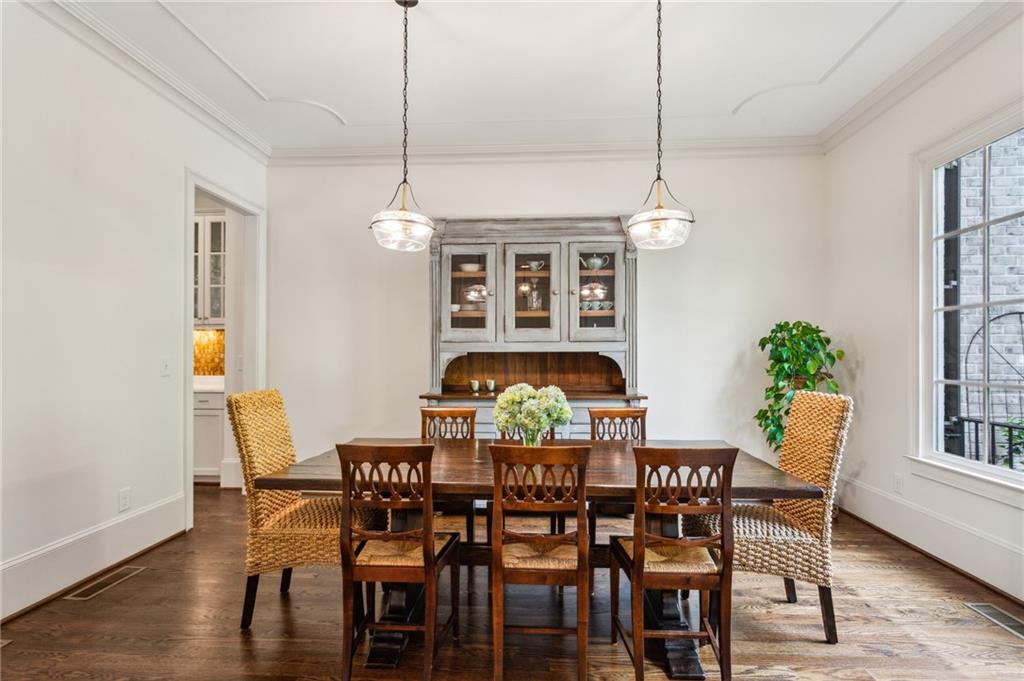 2115 Howell Mill Road NW