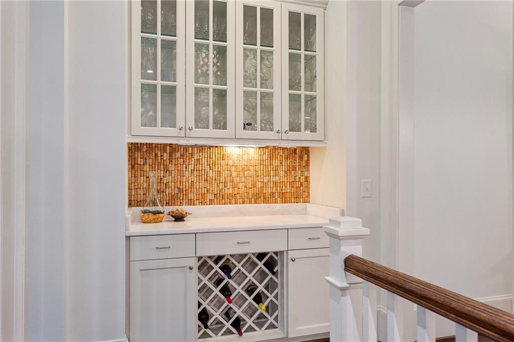 2115 Howell Mill Road NW