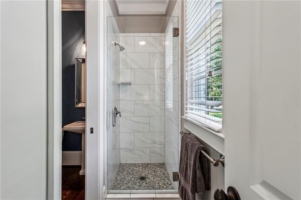 2115 Howell Mill Road NW