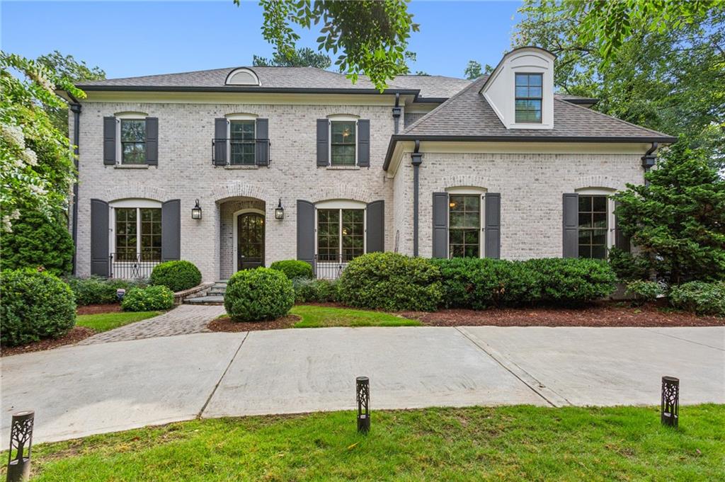 2115 Howell Mill Road NW