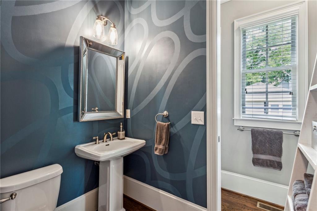 2115 Howell Mill Road NW