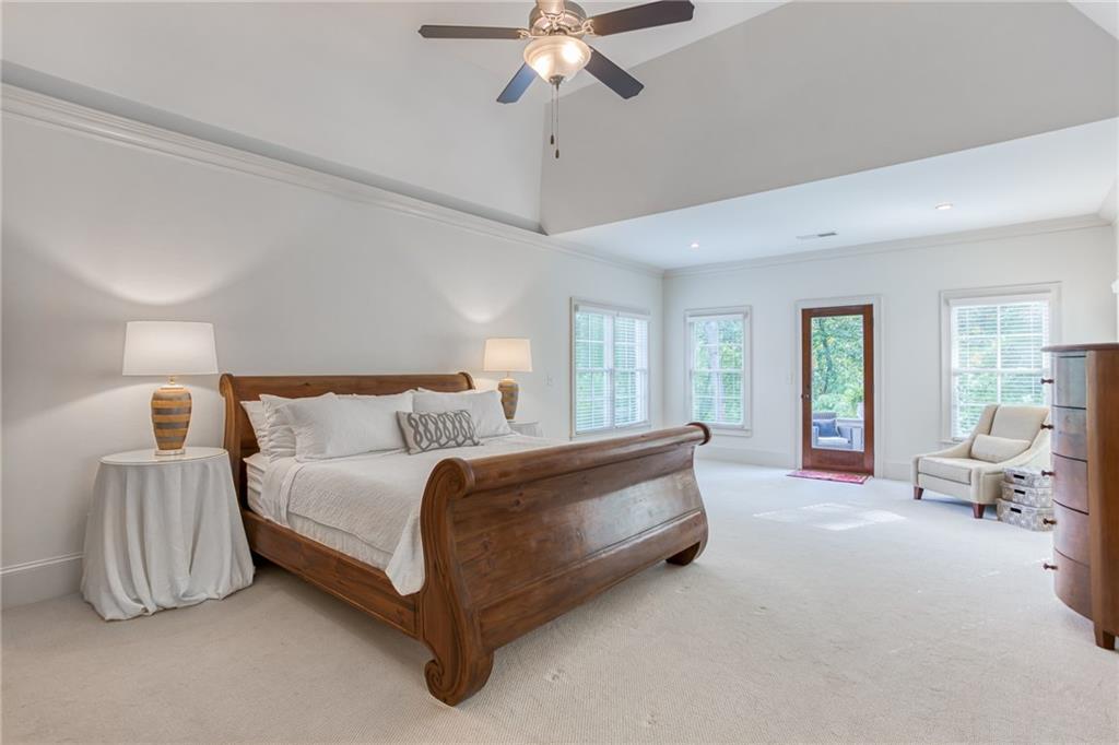 2115 Howell Mill Road NW