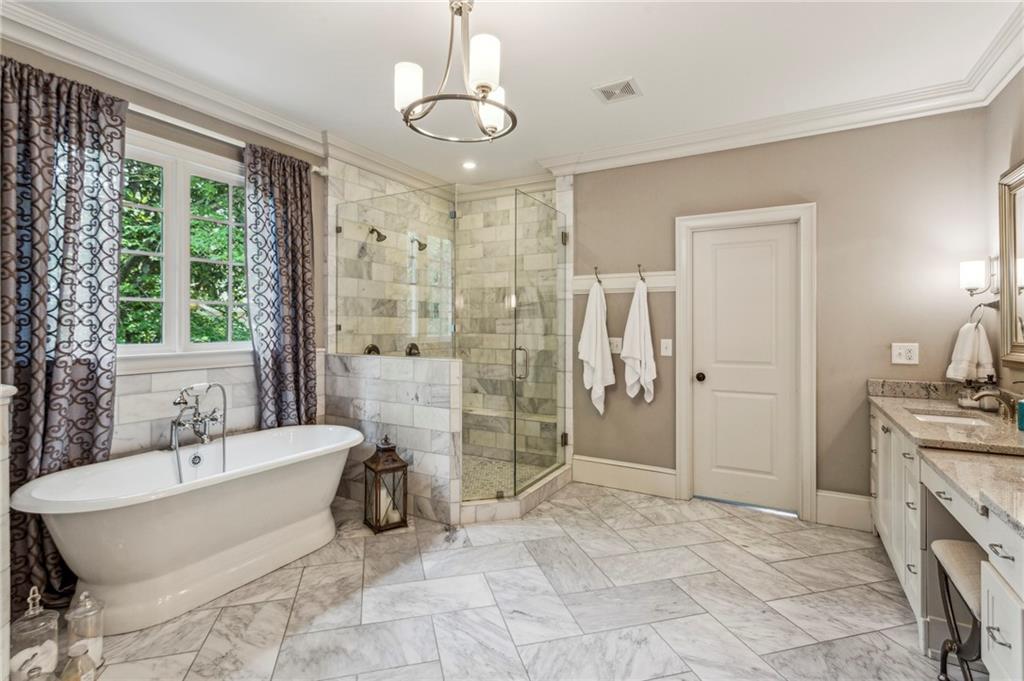 2115 Howell Mill Road NW