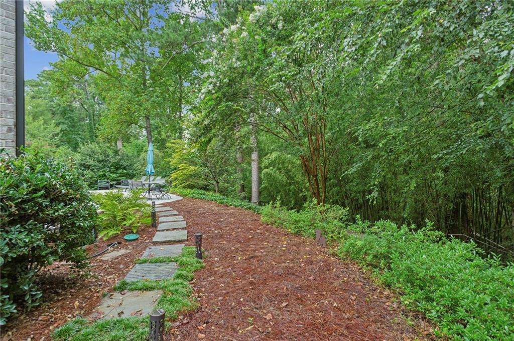 2115 Howell Mill Road NW