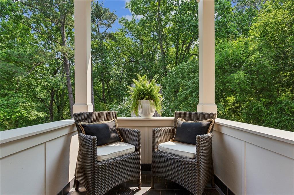 2115 Howell Mill Road NW