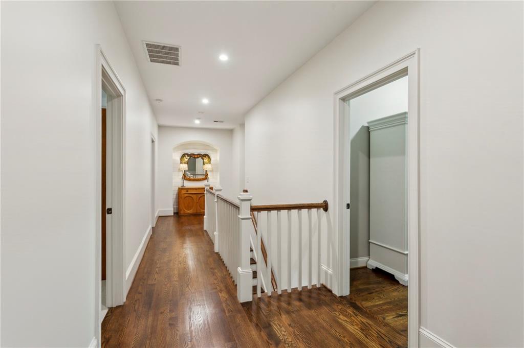 2115 Howell Mill Road NW