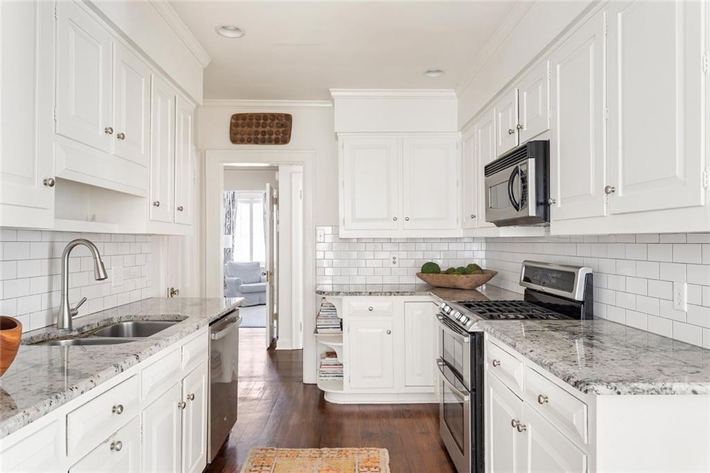 2318 Havenridge Drive NW