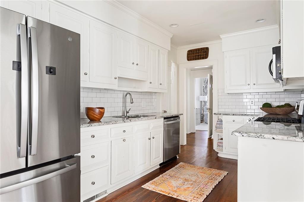 2318 Havenridge Drive NW