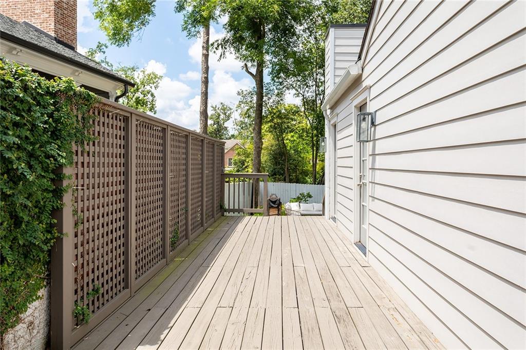 2318 Havenridge Drive NW