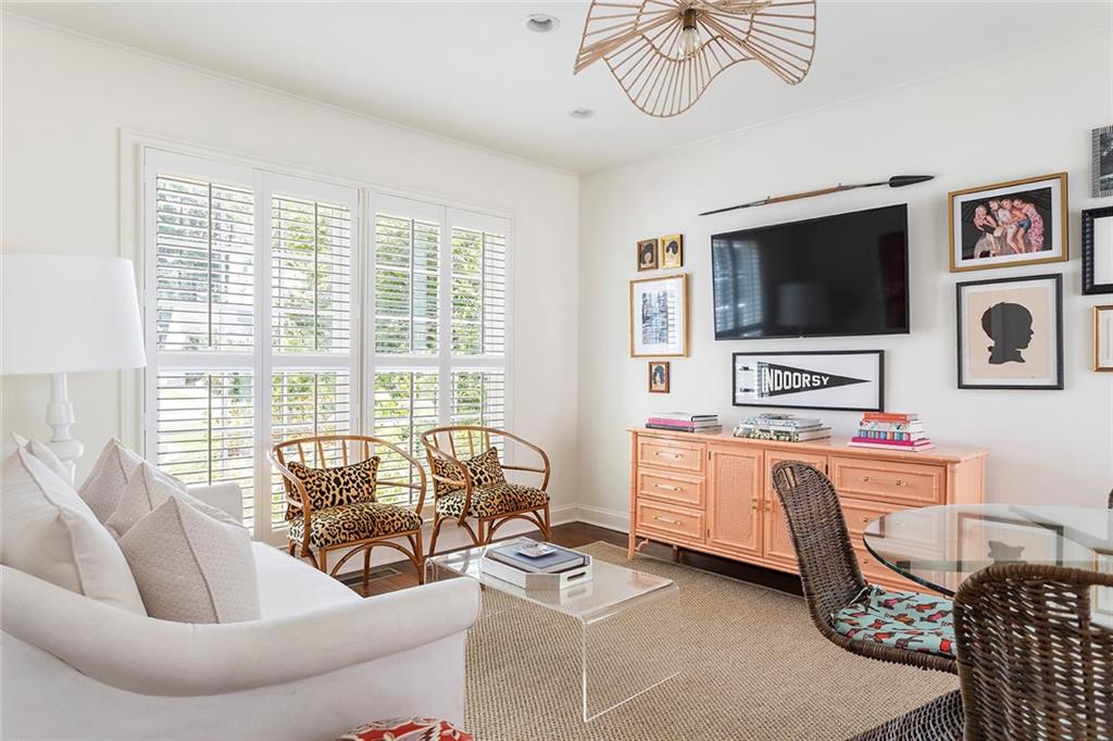 2318 Havenridge Drive NW