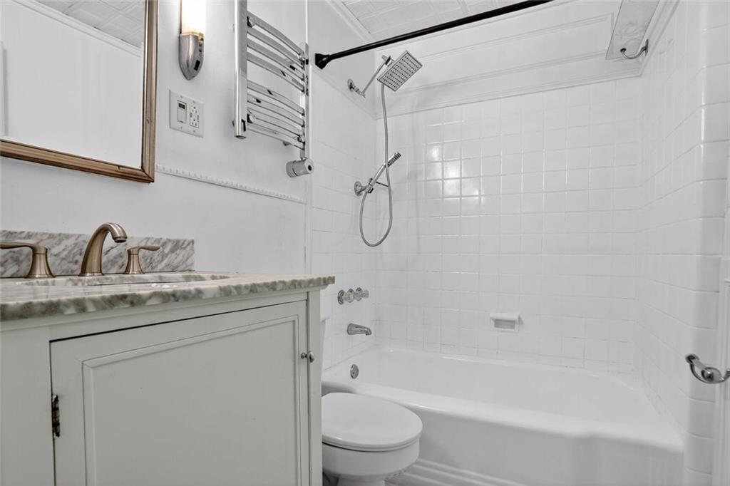 32 28th Street NW Unit 201