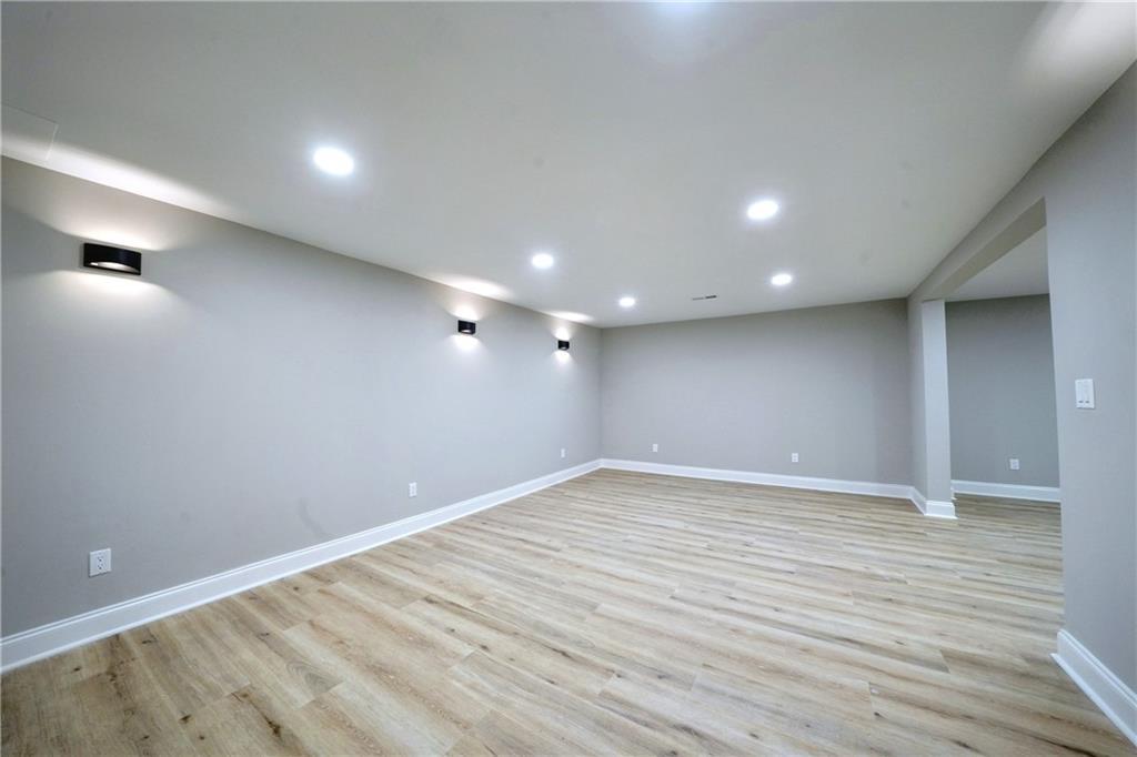 9440 Stoney Ridge Lane