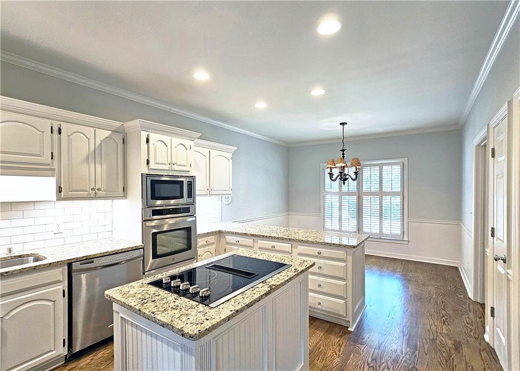 5652 River Oaks Place