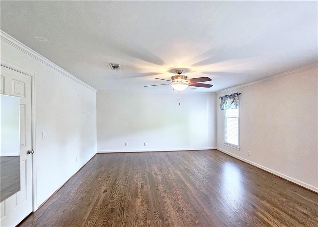 5652 River Oaks Place