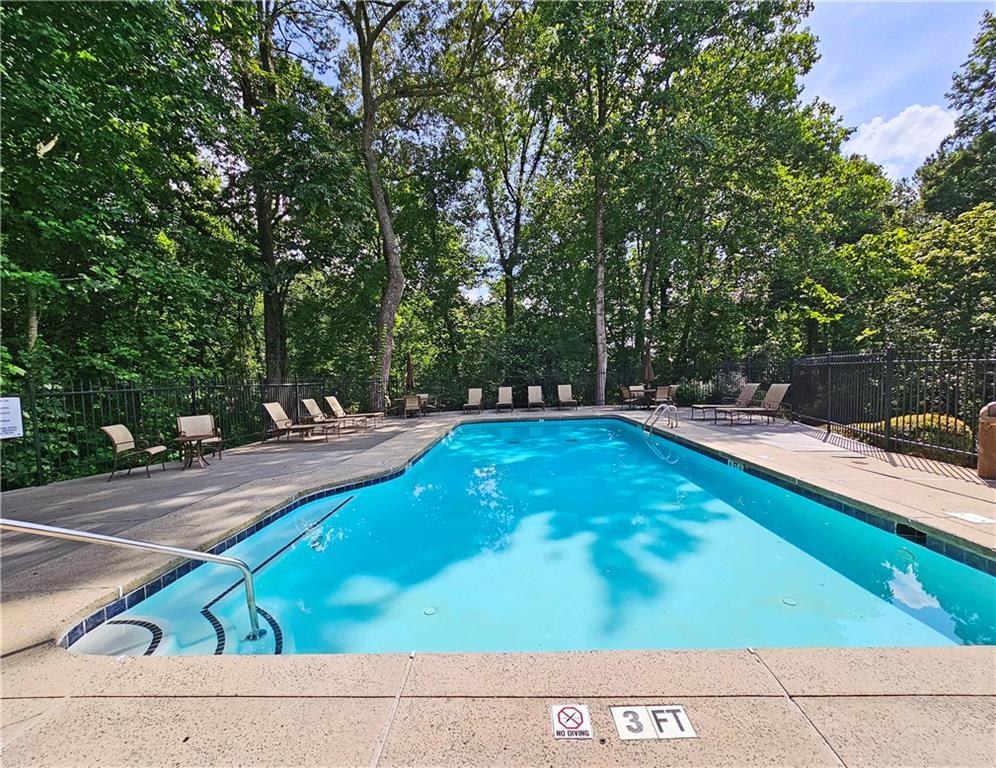 5652 River Oaks Place