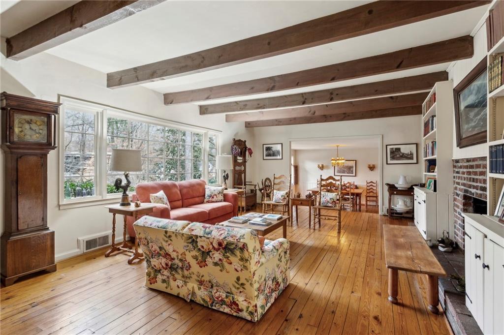 3781 Narmore Drive NE