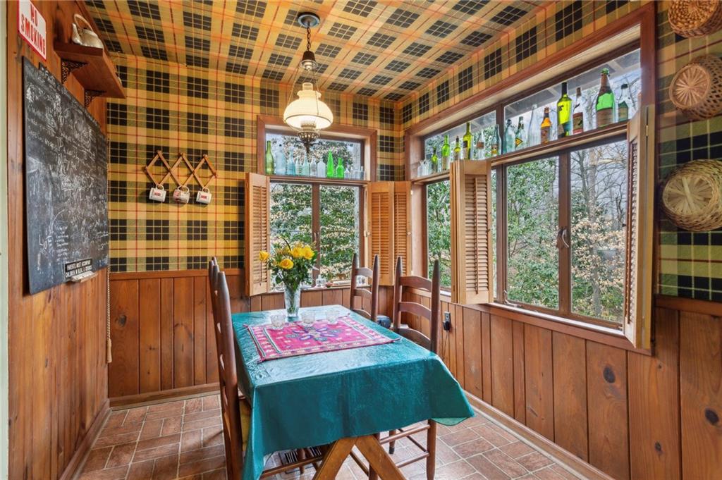 3781 Narmore Drive NE