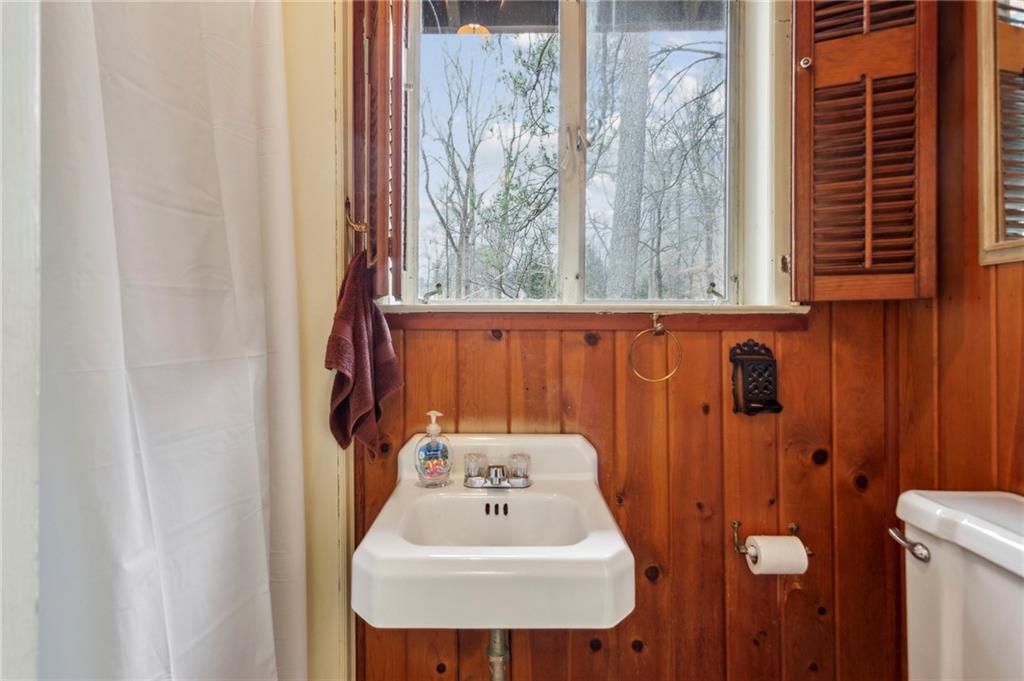 3781 Narmore Drive NE