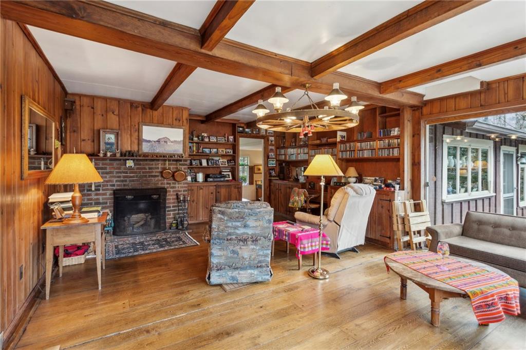 3781 Narmore Drive NE