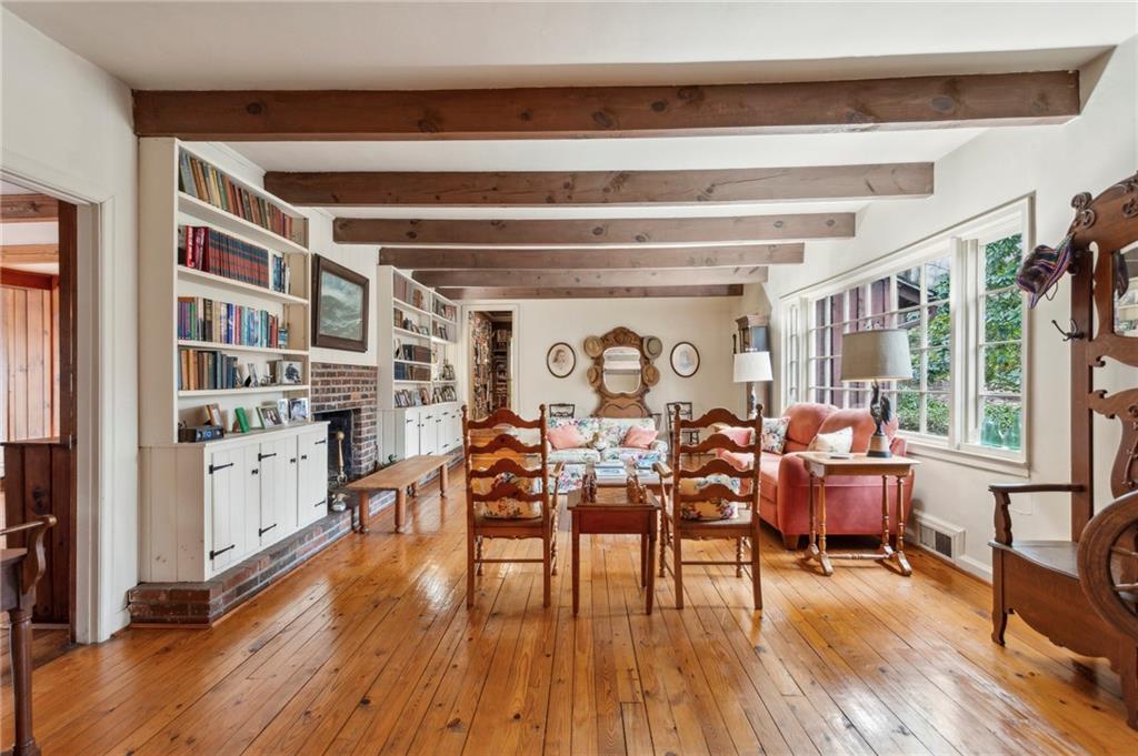 3781 Narmore Drive NE