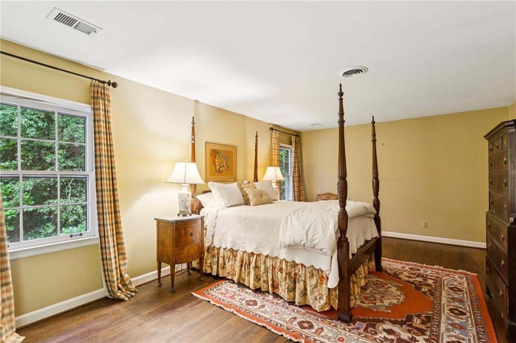 399 Glencastle Drive