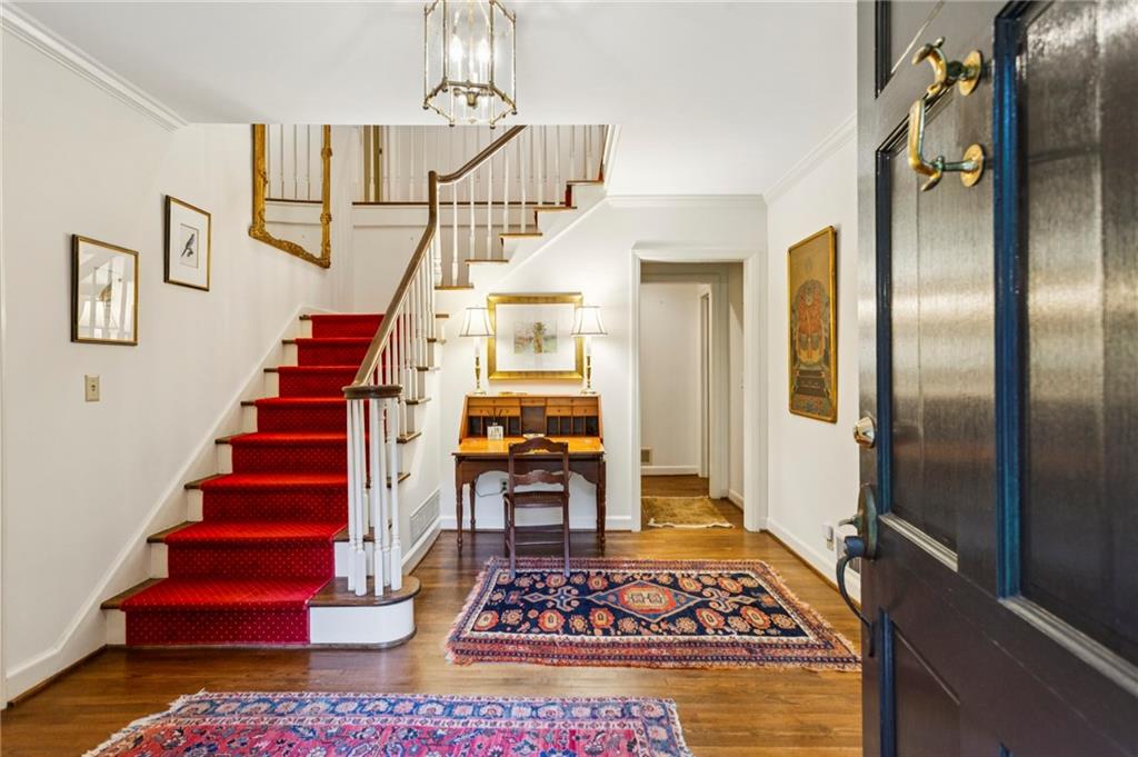 399 Glencastle Drive