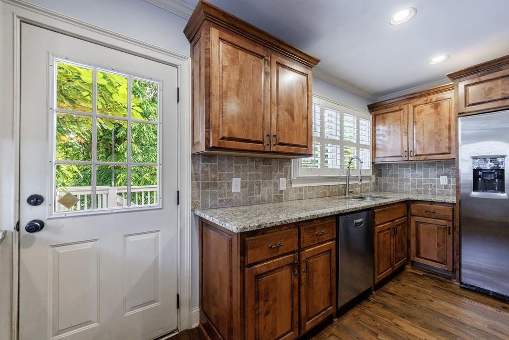 2668 Jefferson Terrace